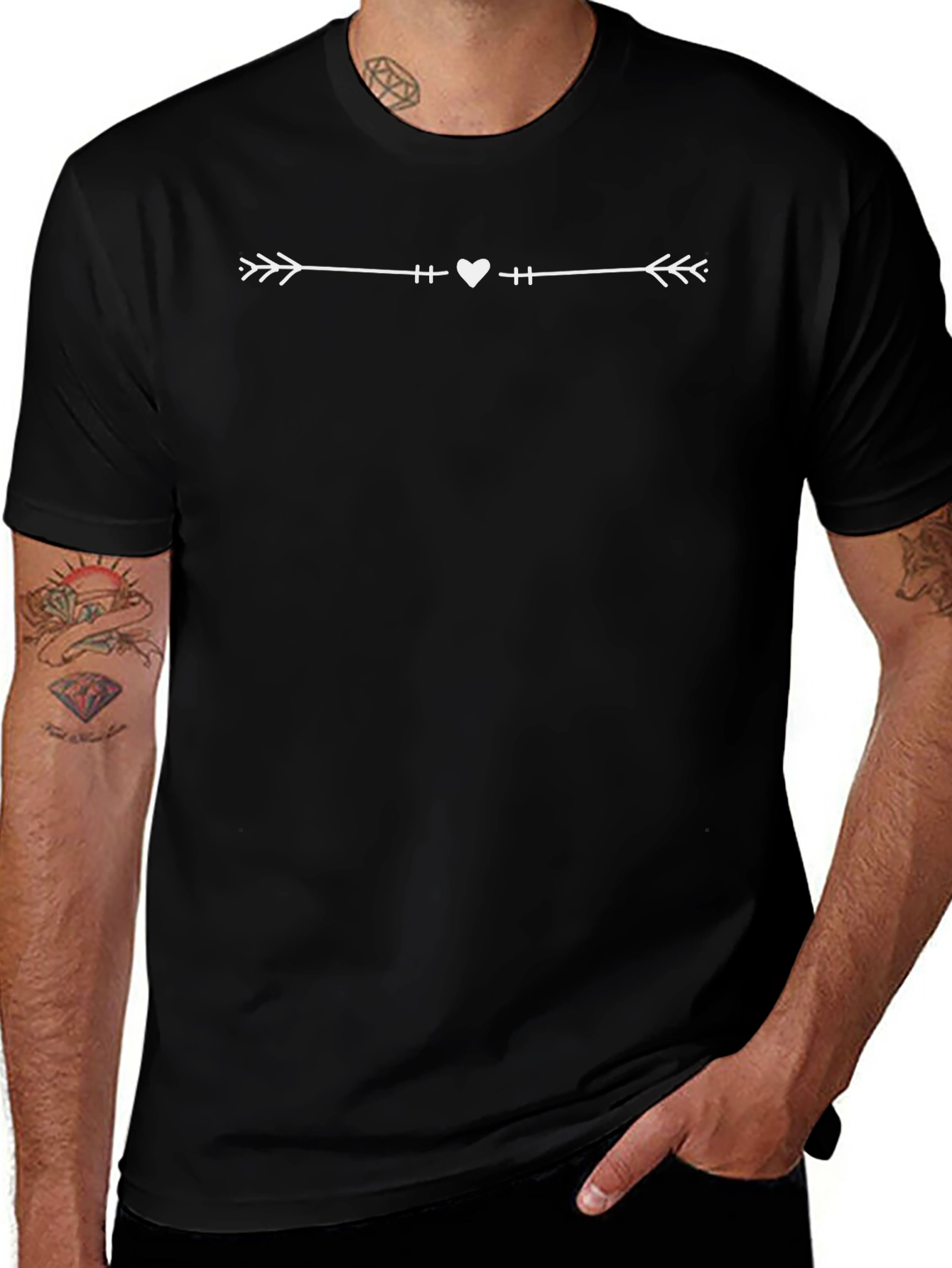 Arrow Heart Graphic Tee - Stylish Casual Comfort