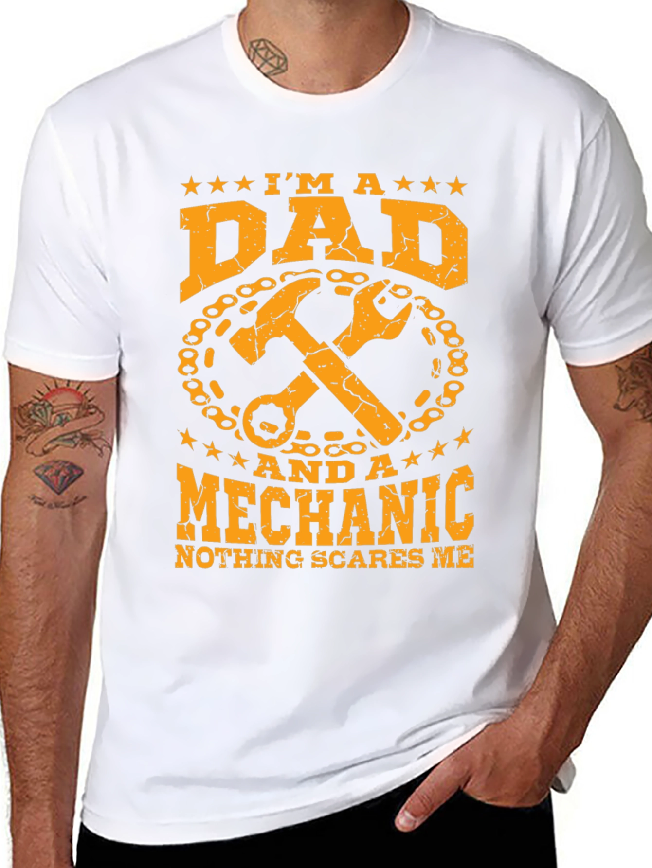 Dad Mechanic T-Shirt: Nothing Scares Me