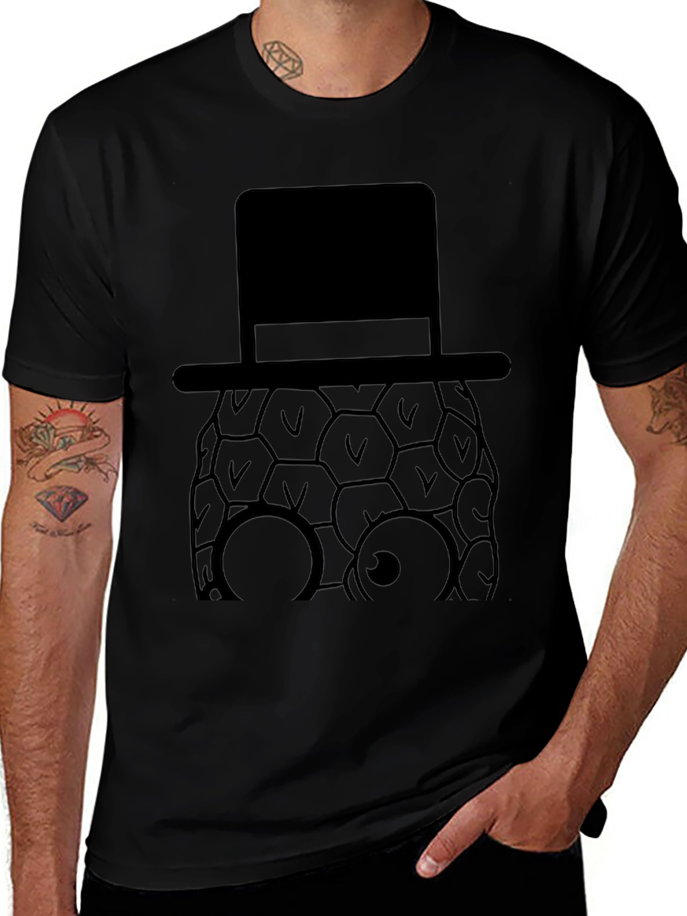Pineapple Top Hat Graphic Tee - Stylish Black T-Shirt
