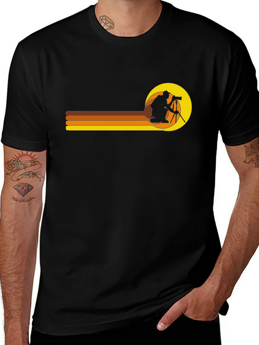 Retro Photographer T-Shirt - Vintage Style Graphic Tee