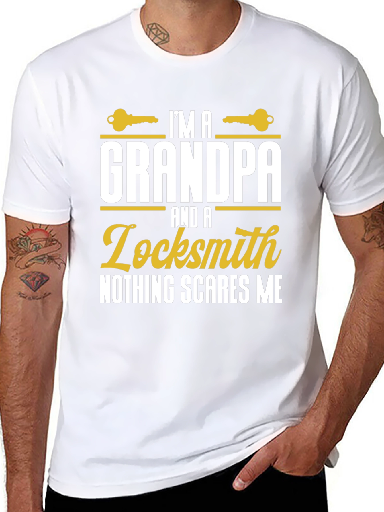 Grandpa Locksmith T-Shirt - Nothing Scares Me!